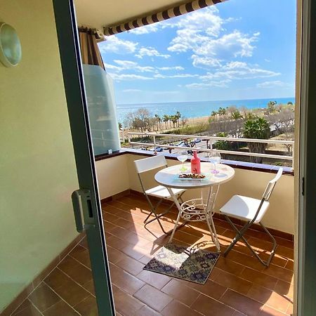 Apart. Pineda De Mar-Sea And Mountains Views Pineda de Mar Exterior foto